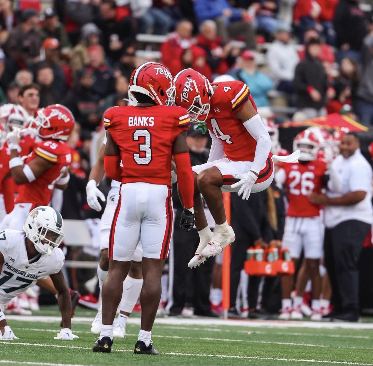 Justin “JLo” Logan (@justinlogann) on Twitter photo AGTG!
Thank you to my teammates, coaches, and family for helping me earn an offer from the University of Maryland <a href="/TerpsFootball/">Maryland Football</a> ! <a href="/GJrWorth/">Gary Wortham Jr</a> <a href="/lancethompson_/">Lance Thompson</a> AGTG!
Thank you to my teammates, coaches, and family for helping me earn an offer from the University of Maryland <a href="/TerpsFootball/">Maryland Football</a> ! <a href="/GJrWorth/">Gary Wortham Jr</a> <a href="/lancethompson_/">Lance Thompson</a>