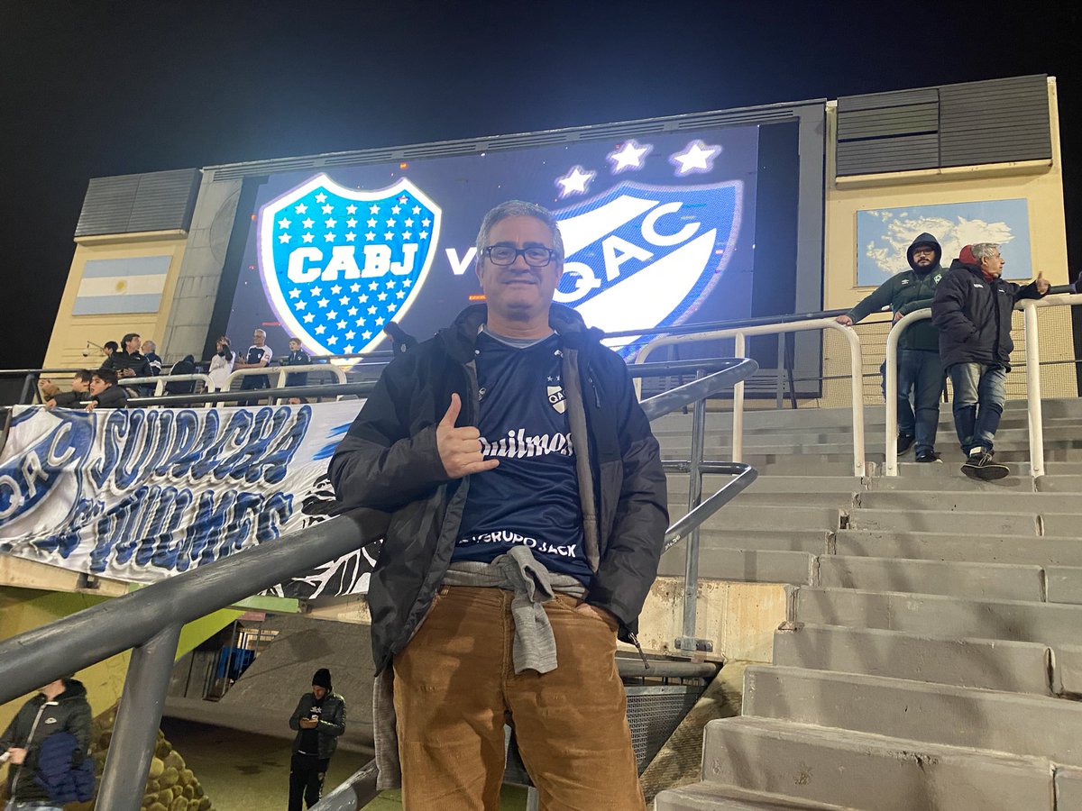 Fuimos desde Chile a alentar al querido <a href="/qacoficial/">Quilmes A.C.</a>, no se pudo pero que bueno es volver a verte!. Gracias a <a href="/marioqacmdz/">MAR10 🇫🇮</a> y a la peña <a href="/QACcuyo/">QAC PEÑA CUYO</a> por la onda y aguantarnos con las entradas. Hasta la próxima!!