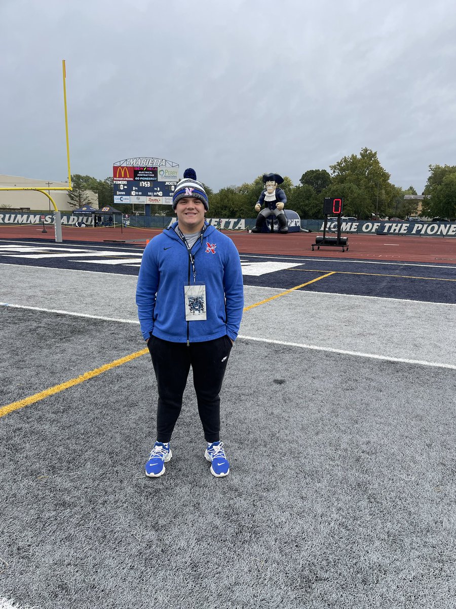 AlexBaer53's tweet photo. Thank you @CoachPeluso_ and @CoachWaddle for having me up for a game!!! Had an amazing time‼️ @Marietta_FB https://t.co/peefOZzpaQ