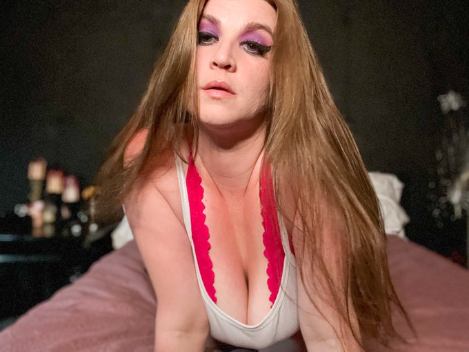 Do you like pink? #milf #longhair #bignaturals #hotmom https://t.co/PPgqOZfOVp<a href="/tag/milf"class="tags">#milf</a><a href="/tag/longhair"class="tags">#longhair</a><a href="/tag/bignaturals"class="tags">#bignaturals</a><a href="/tag/hotmom"class="tags"><span>#hotmom</span></a>