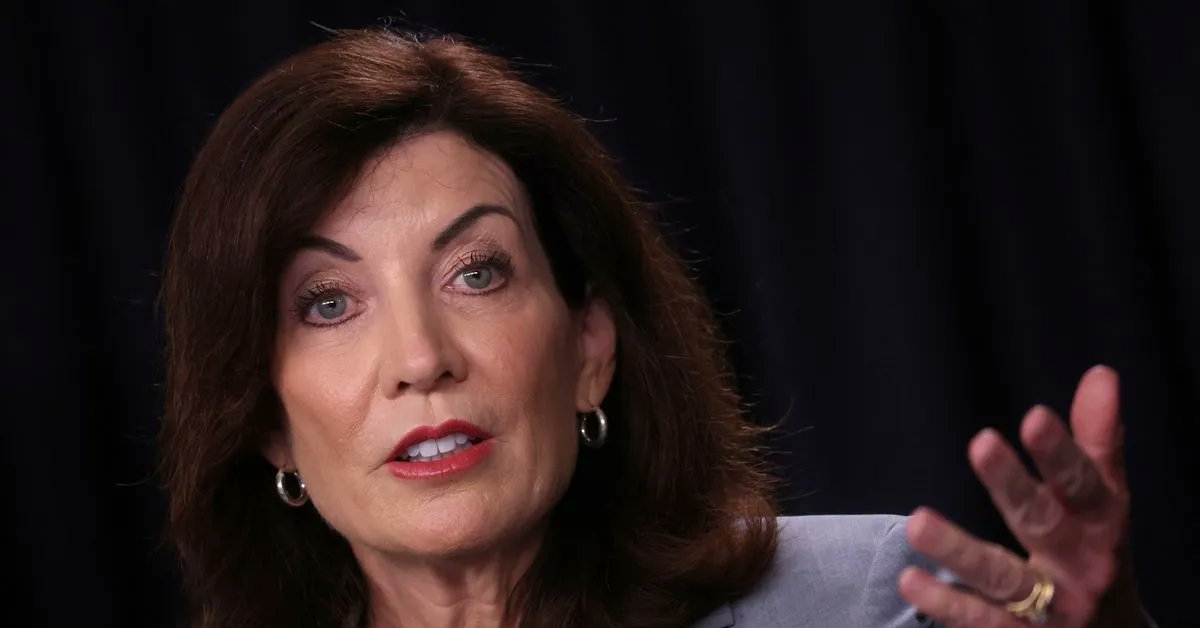 New York state plans to adopt California's rules approved in August that would require all new vehicles sold in the state by 2035 to be either electric or plug-in electric hybrids 

New York state to adopt California 2035 EV rules reuters.com/business/autos…