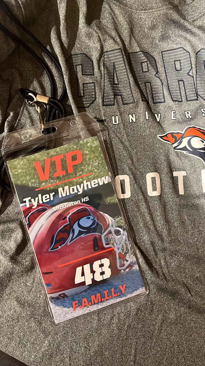Had an awesome visit today at <a href="/piofootball/">Carroll U Football</a>! Thanks <a href="/CoachBenMathias/">Ben Mathias</a> <a href="/CoachHolleyCU/">Garren Holley</a> and <a href="/CoachBuddah/">Mike Budziszewski</a> for the hospitality!