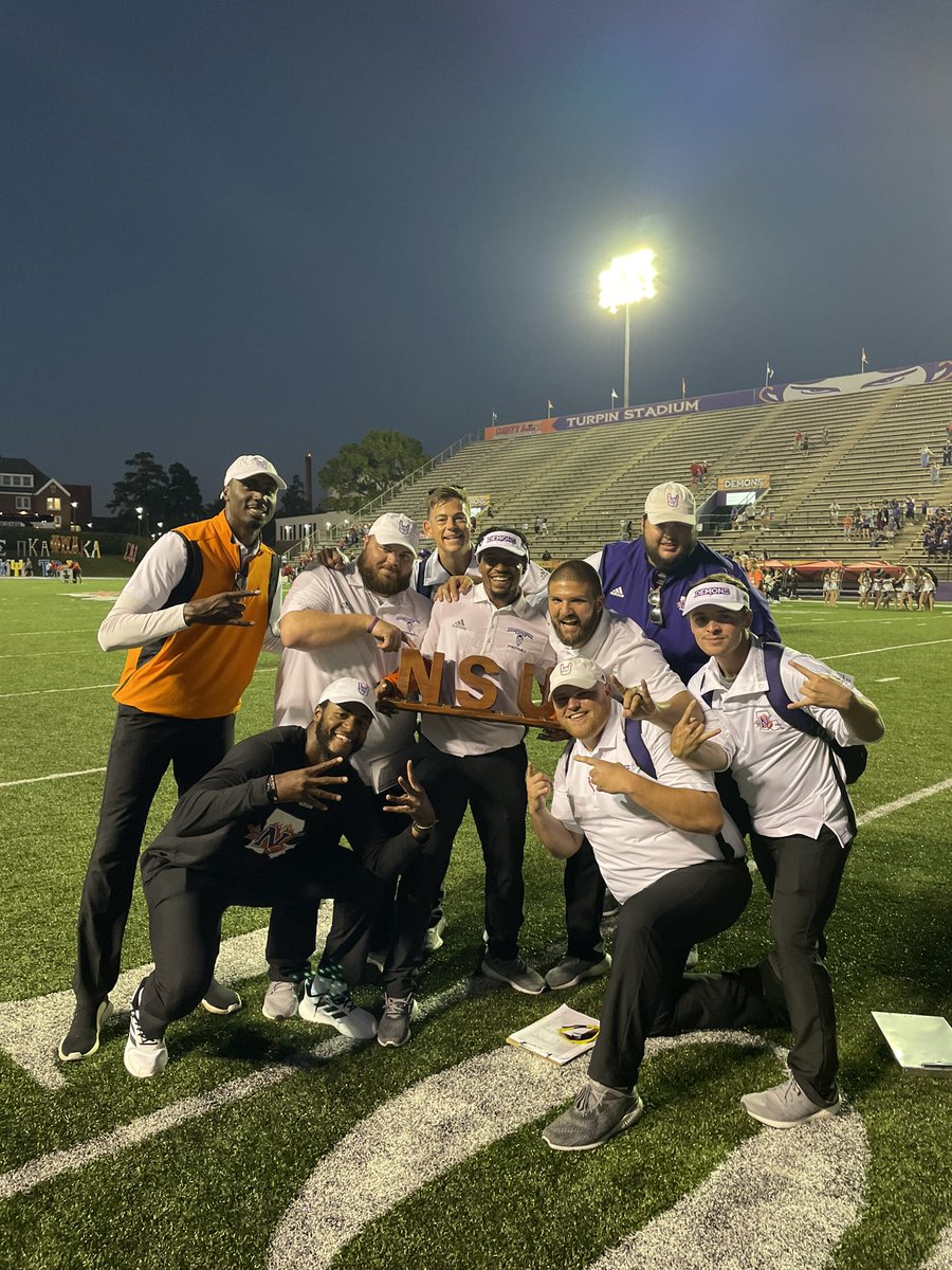 coachhWilliams2's tweet photo. The 🏆 Stays in Demon Land😈 #Demonnation #DemonsWin #stackthewins https://t.co/CxKdzhXyBg