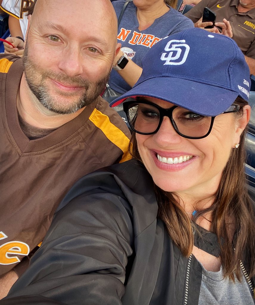 jpcuff's tweet photo. Go Padres!!! 👊⚾️ #sdinhd #timetoshine @KnappySD https://t.co/ZkiH8TJtaG