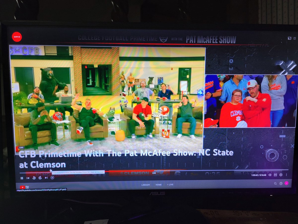 Chops75x's tweet photo. #PMSCFBESPN2 Love the charity side of this. Great job @PatMcAfeeShow ! https://t.co/8sDZ74frlu