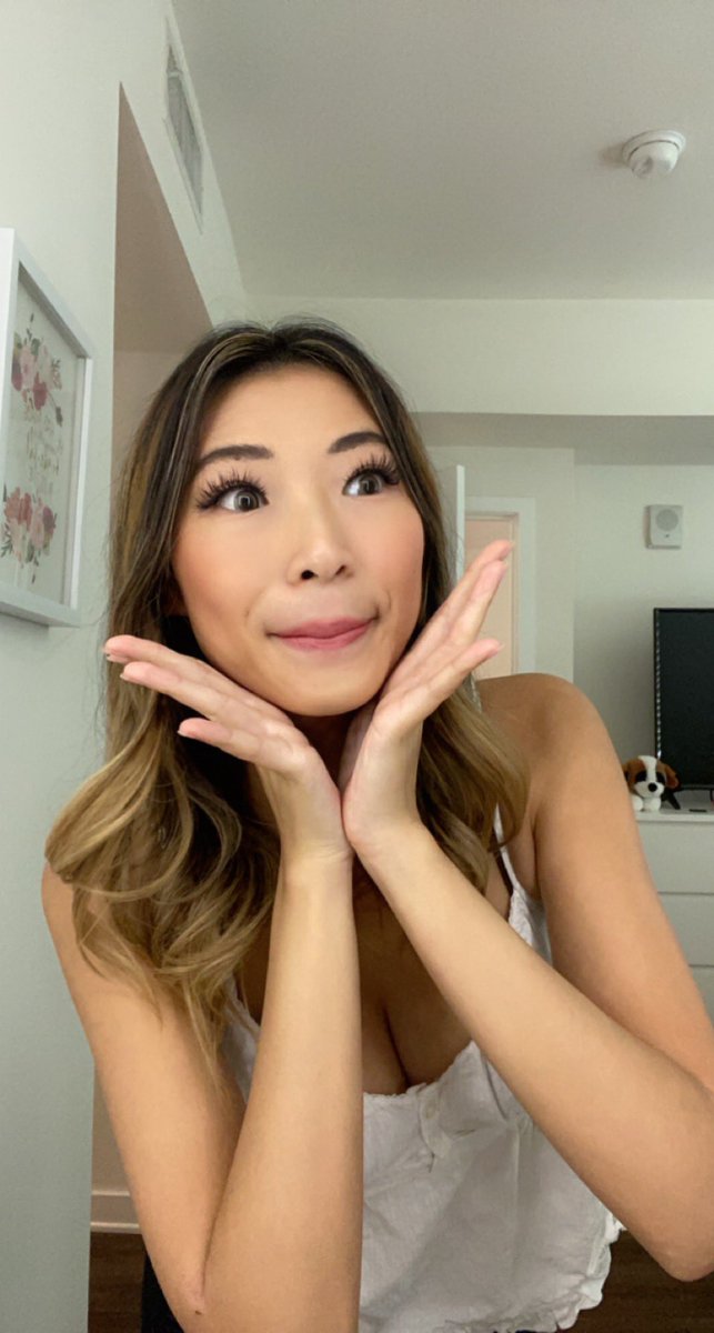 HEAontwitch's tweet photo. thank you all for 10 AMAZING seasons of happily ever after. i made so many friends and memories that i will never forget. although the show has come to an end, i hope everyone continues to find their happily ever after 🫶

love forever from your very grateful host, @osnapitskat https://t.co/vheBJHHWef
