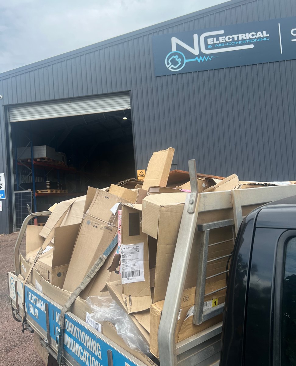 electrical_nc's tweet image. The wife of the self employed hubby!!!

Never invited to Golf Days, or corporate trips away etc but will always be invited to help assemble furniture and clean up on the weekends 🤪🤣

#flatpackfun #officerenovation #smallfamilybusiness #funnyfamilybusiness