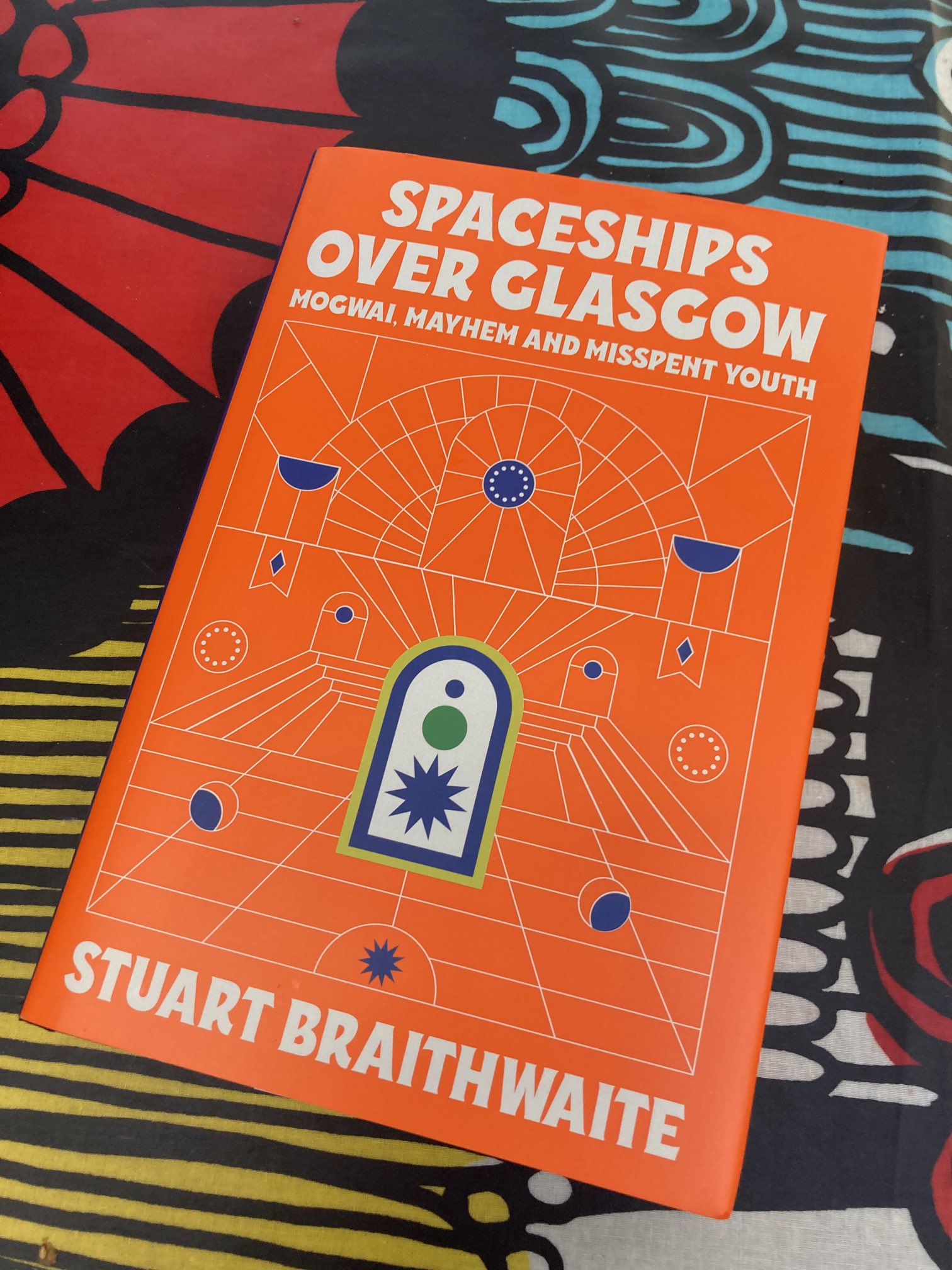 Miki Berenyi on Twitter "2.30am, sleepless in dollis hill, ngl reading