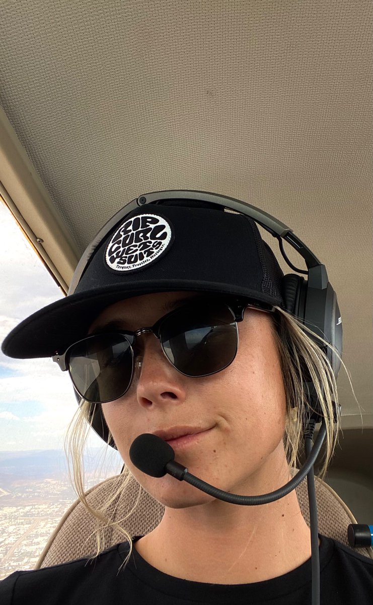 hale1wa's tweet photo. life update: I'm the happiest I've ever been and happier than I ever thought I could be https://t.co/tOXUvG0KOC