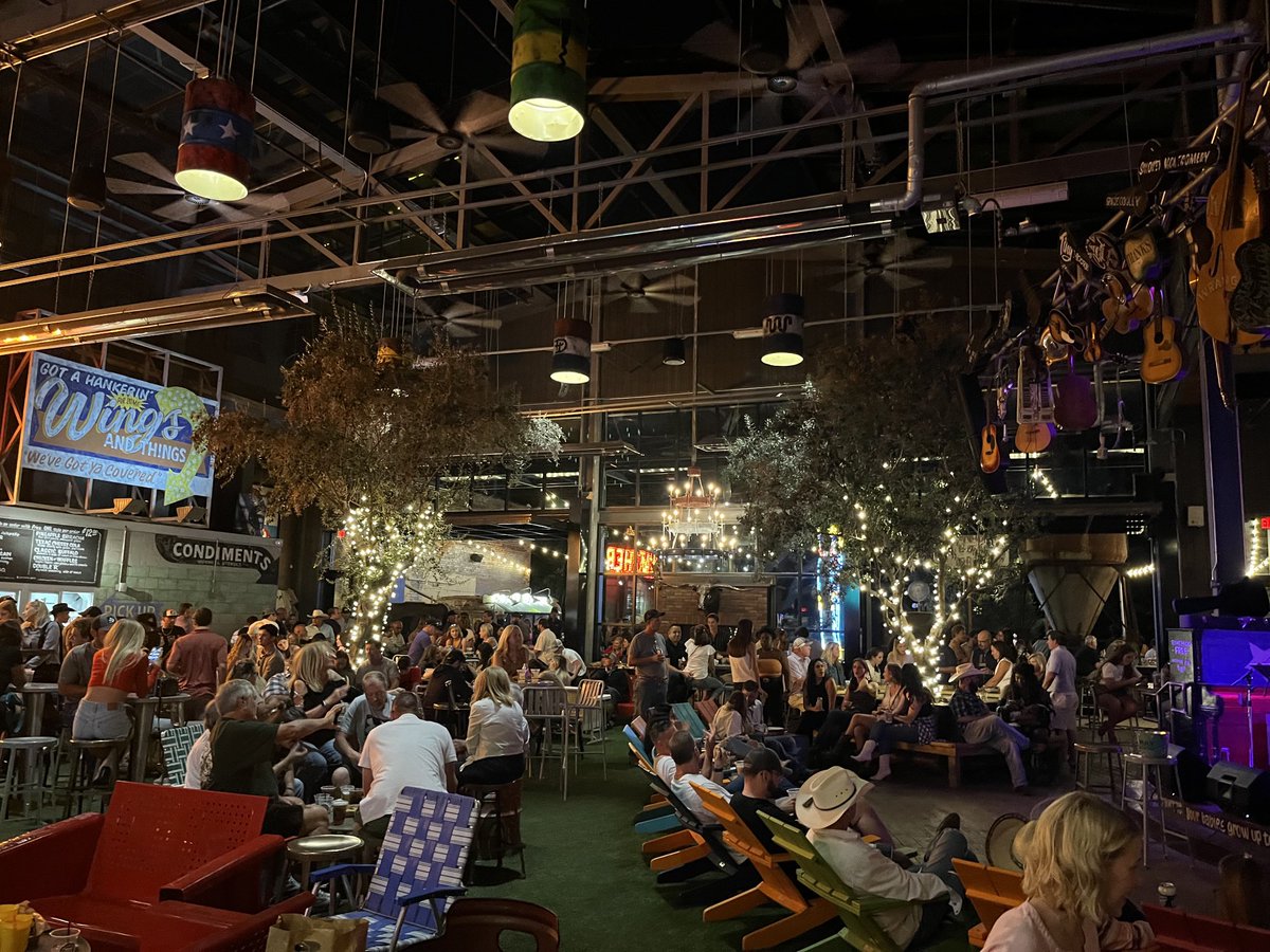 ToddBSpeed's tweet photo. If you can't find a sweet ass patio in Fort Worth, you're doin something wrong. โฆ@TCUโฉ #FTW #secondrodeo #stockyards #gettinmyTXon https://t.co/S4dRmaED83