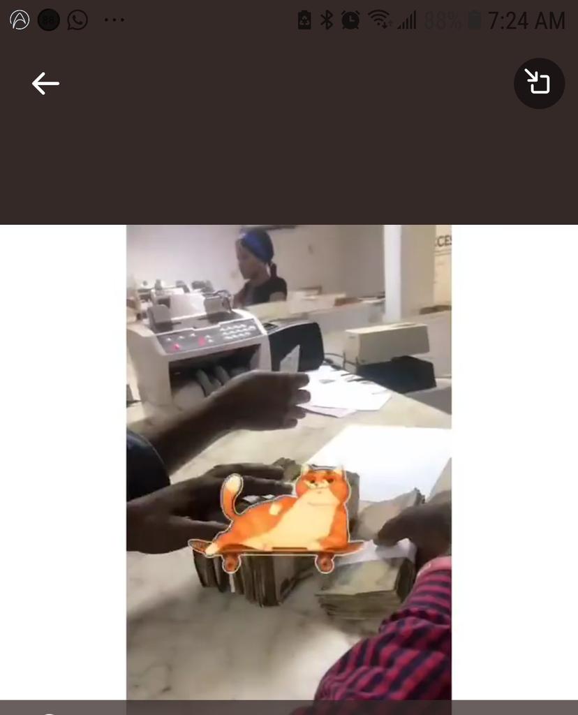 Fariwar02's tweet photo. @Naija_PR @Naija_PR I don catch am me way no dey play see all this kind wayo game.
@Naija_PR buzz me make I drop my Aza oh no be play play https://t.co/bjjBT3wARj