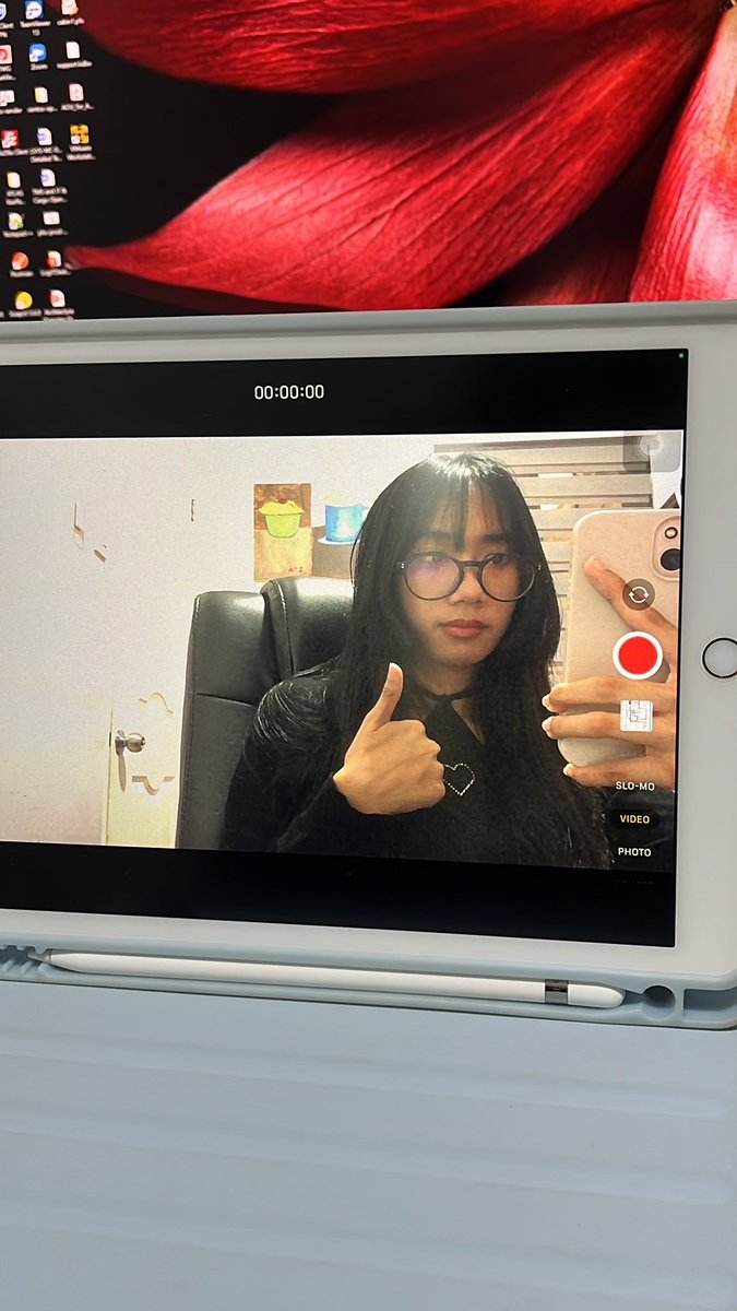 qiuhearts's tweet photo. filming https://t.co/glmEZXHLRI