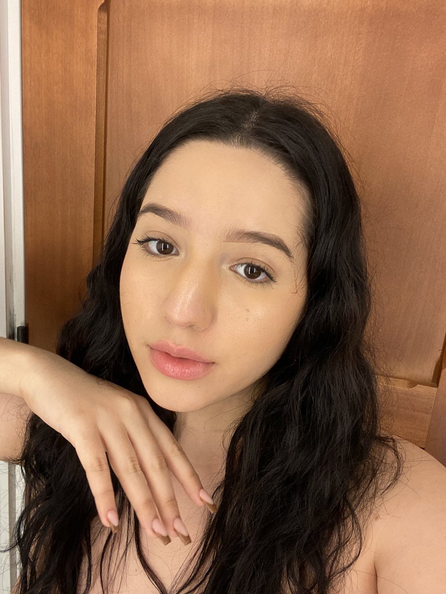 nat🦋 on Twitter: "u know they/them kinda sexy"