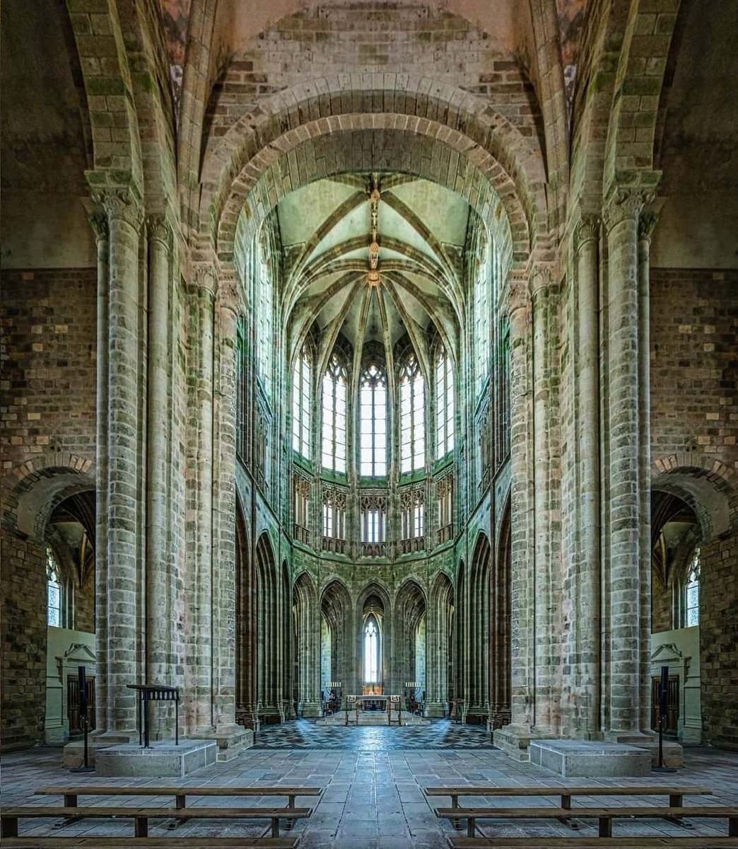 Anuna_Choir's tweet photo. First time performing in France since 1996, and first performance of the epic "Revelation" by @michaelmcbot - the @Via_Aeterna festival is rushing up this October 16. We will be performing in this beautiful space at Mont St Michel. Start of an interesting few months. https://t.co/ynEyaduSwG