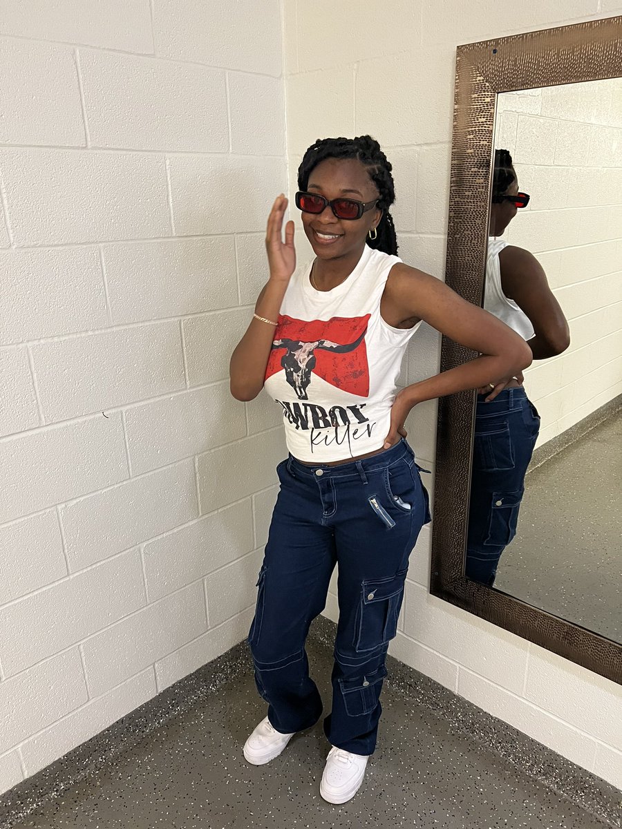 KihyaChandrell's tweet photo. AAMU Hoco 2022🖤 #aamu https://t.co/Wqq5Ogo5C3