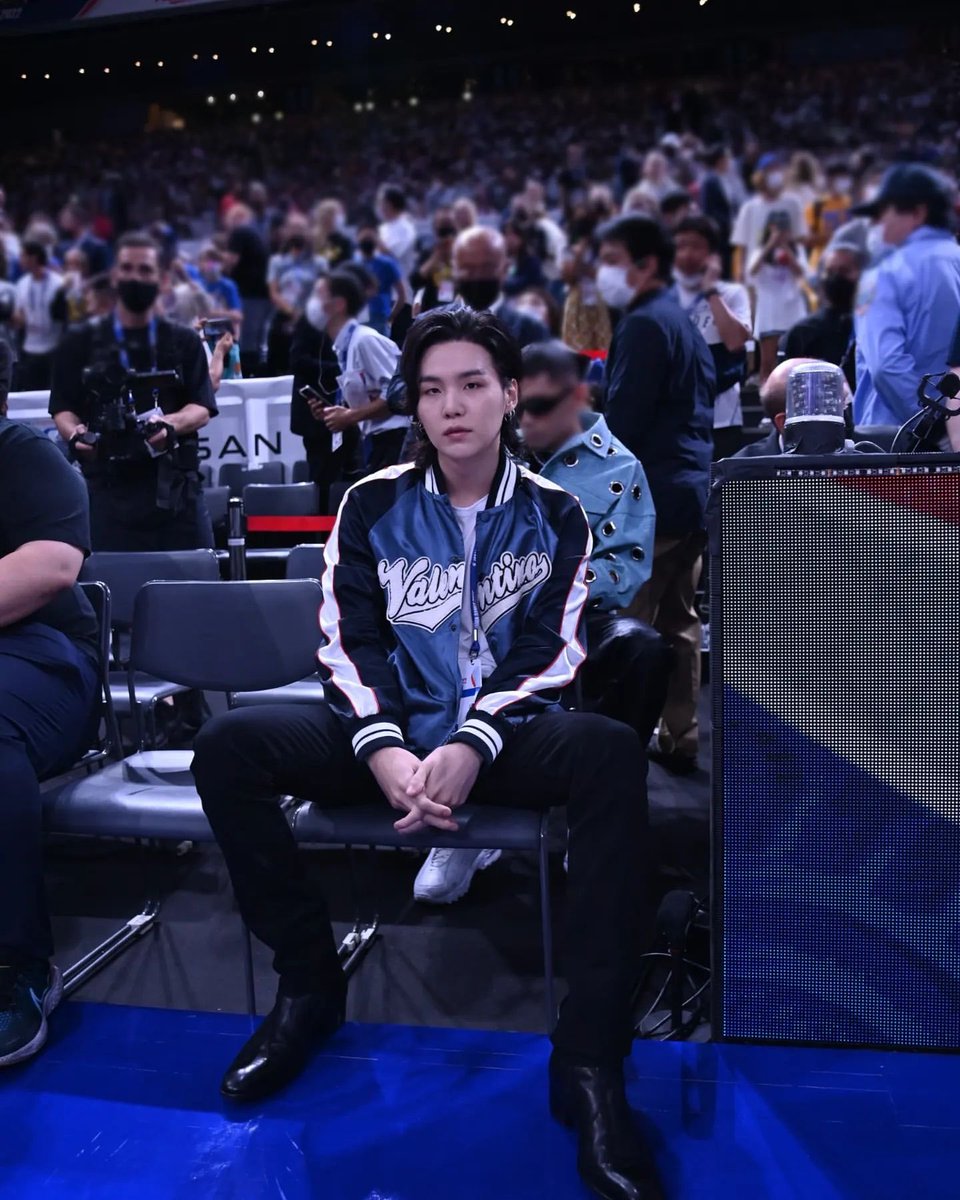 instagustd's tweet photo. 221001 | ⛹️‍♂️ https://t.co/mtpmDfuzHr