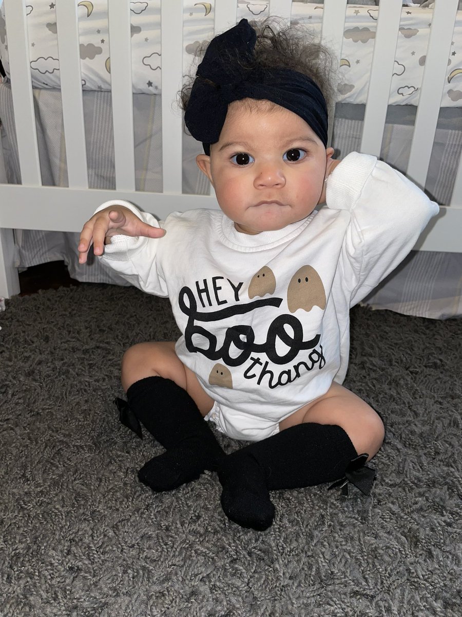 GrillzByDello's tweet photo. In Honor Of The First Day Of Spooky Season🎃🍁🍂❤️‍🔥 “Hey Boo 👻 Thang” https://t.co/2ByBx5gU79