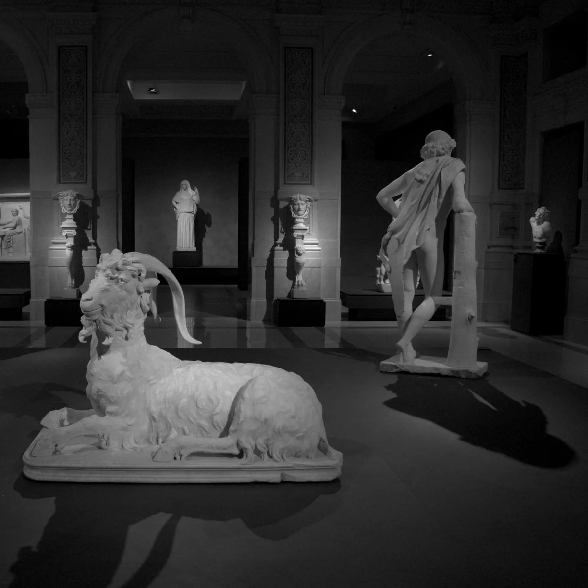 MarcoFosci's tweet photo. Milan, a satyr returns the gaze of a faun behind an indifferent goat. The game of glances in the setting up of ancient marbles from the Torlonia collection at the Gallerie d'Italia #marble #torloniamarbles #gallery #piazzadellascala #bnw #bnw_photography #bnwphotography #blackand https://t.co/OWEEBwiw3c