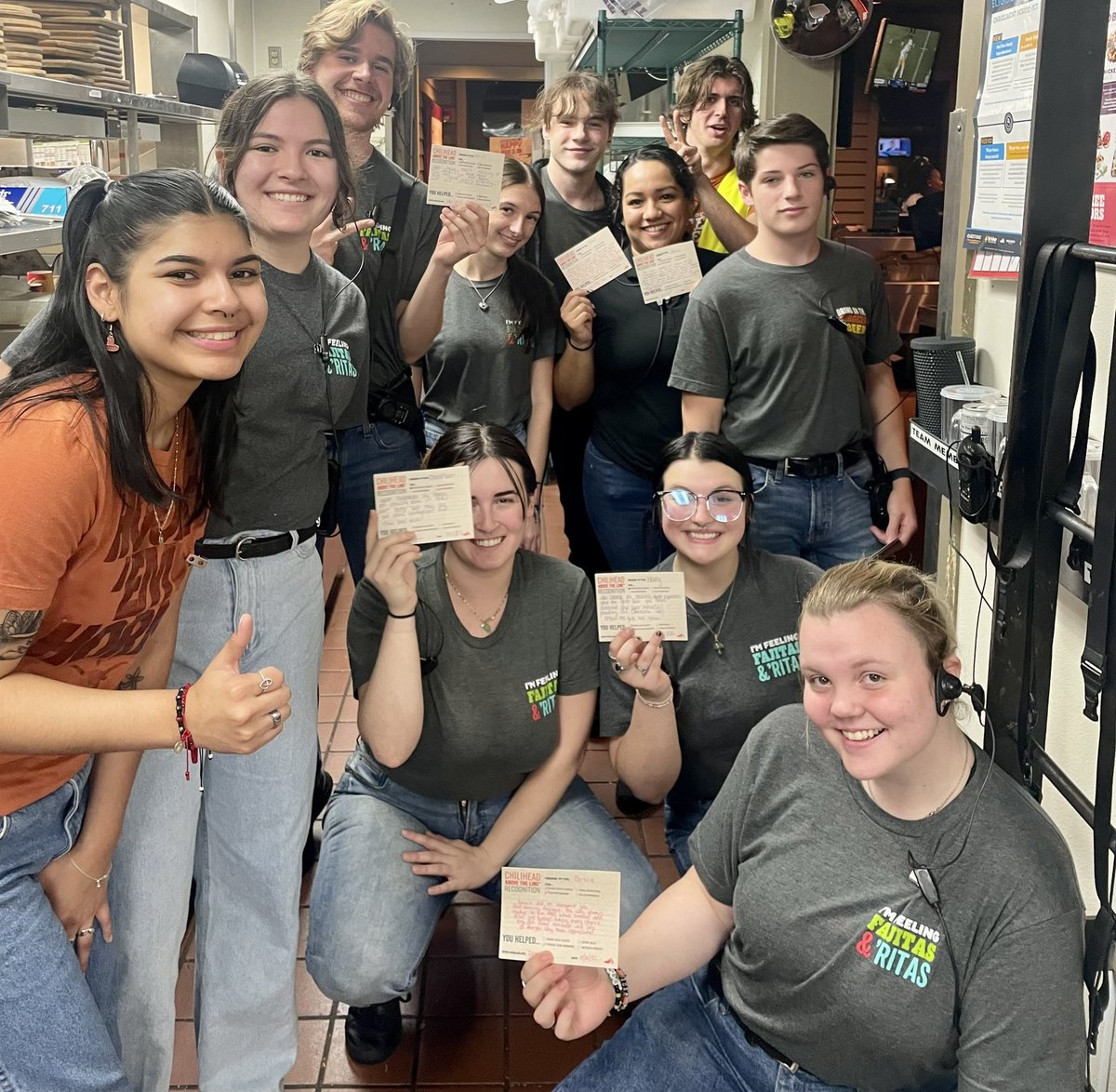 wherry_lisa's tweet photo. Cheers to so many awesome team members! #ChilisJustinRoad had so many #EngagedTeamMembers going above and beyond to take care of our guest! We definitely know how to #PlayRestaurant @JemmaSage2 @TonyGal70075394 https://t.co/dsvC9jTOyk
