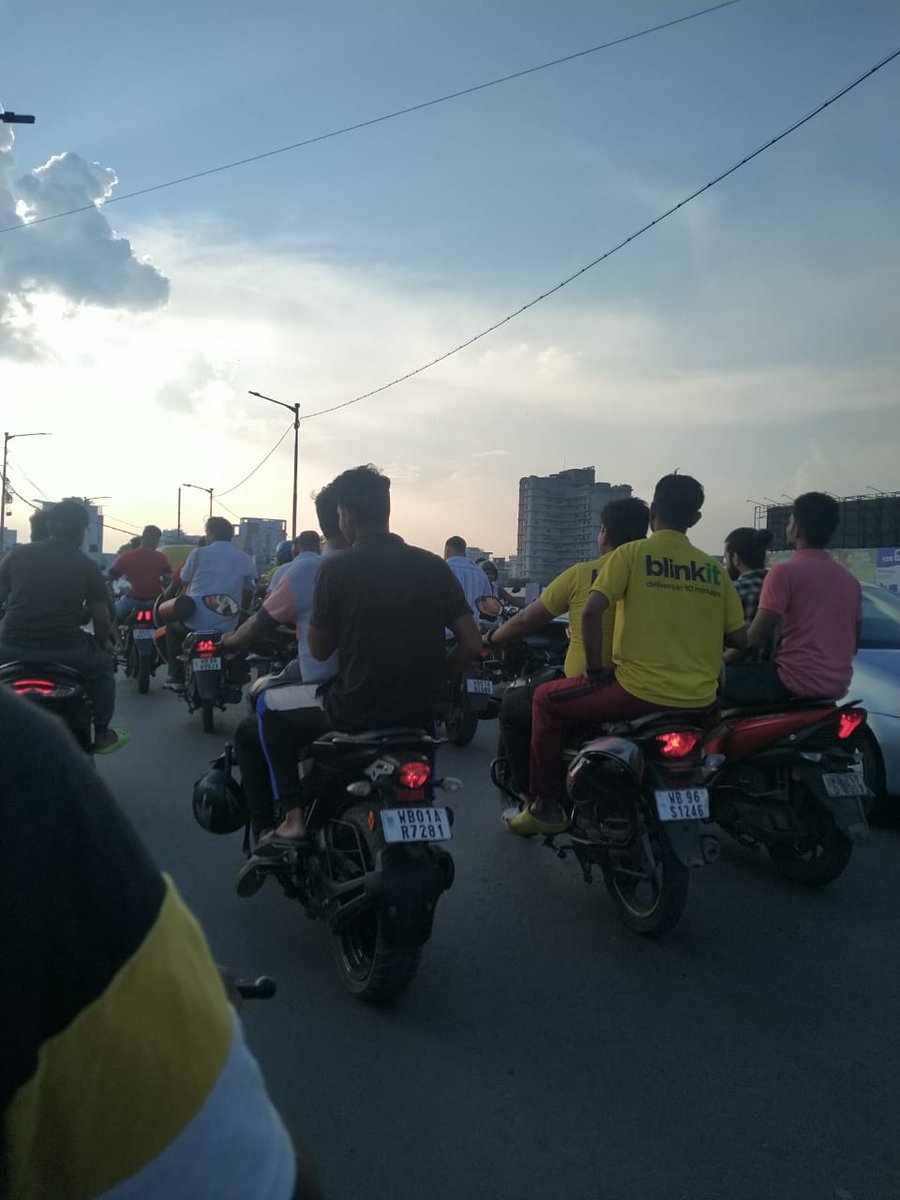 Anindya15320644's tweet image. #AcceptITBlinkit
#WorkersDemands
#BowDownBlinkit
#DeliveryVoice on #Durgapuja2022