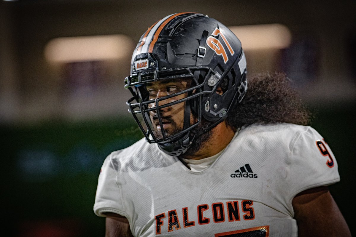 utpbfalcons's tweet photo. End of 3rd 

Falcons : 24 
Buffaloes : 19 https://t.co/k16YQulgk8