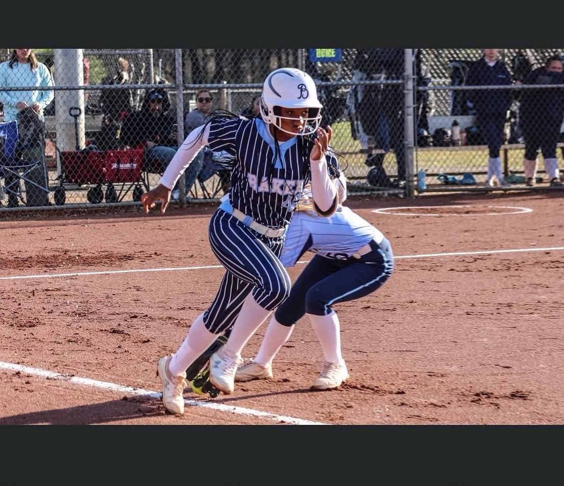 Happy birthday to senior, Ashlyn Peterson! hope you’ve had an AMAZING HONEYBEE day! We love you! 💙🤍🐝