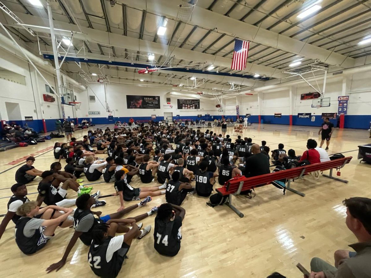 AreaCodes Basketball tweet media