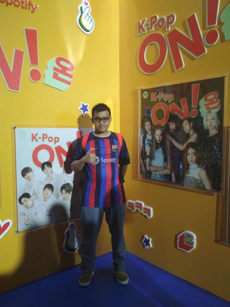 dhetz19's tweet photo. Fun with @SpotifyID #ImOnKPopON #SpotifyKPopON @NotTinaFey @_aridean https://t.co/hYq3MrypaP