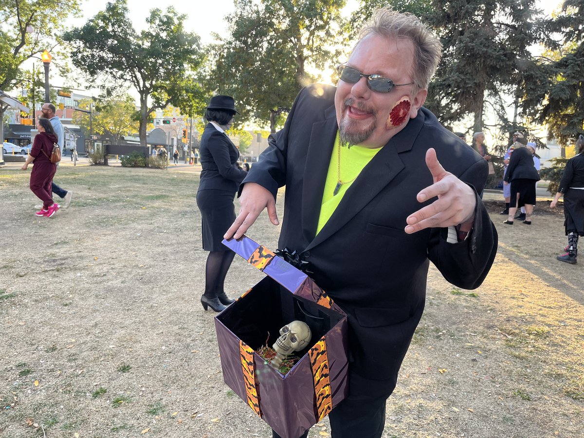 apaulagetics's tweet photo. A few more from the River City Zombie Walk.
#yeg #whyteave #oldstrathcona #whyteavenue #oldstrath #zombies #yegphotographer #instagramyeg https://t.co/aLzi6PNRMf
