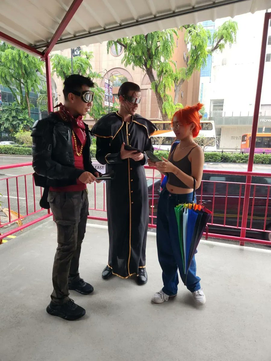 ProtoRealityGmz's tweet photo. PRG // Community // DO119
Have you spotted any of our futuristic cyberpunk #DO119 team this #SingaporeGP filled weekend? Come say hi, grab a flyer, and see if you can enter our lucky draw! 👀 https://t.co/QF1GKR1oJW