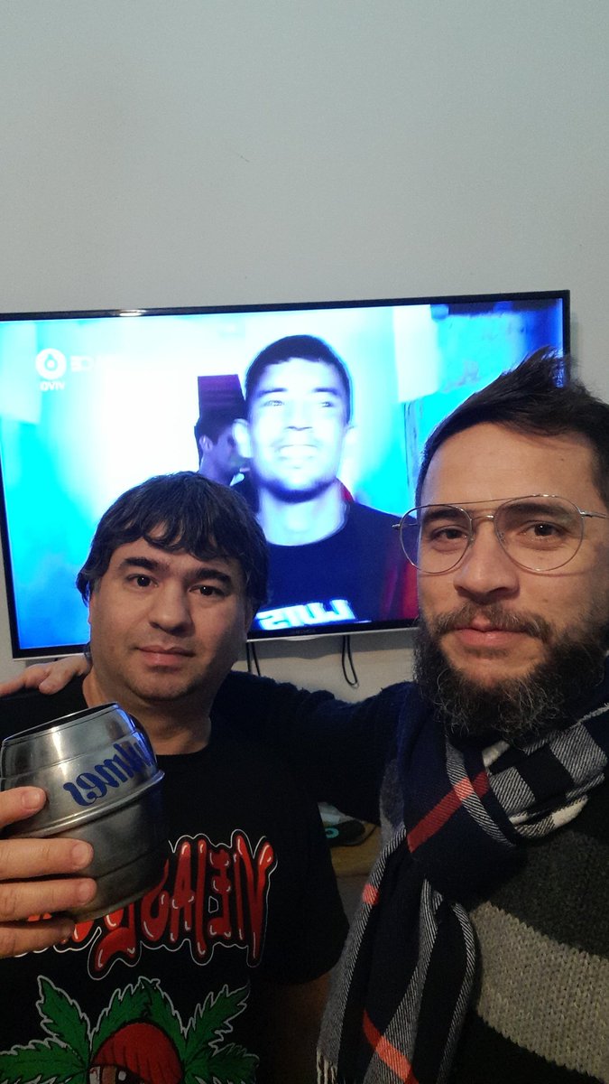 juani2424's tweet photo. Desde Argentina , esperando la pelea de cuellar, saludos!!! #CombateSPACE https://t.co/0nlpYozSaf
