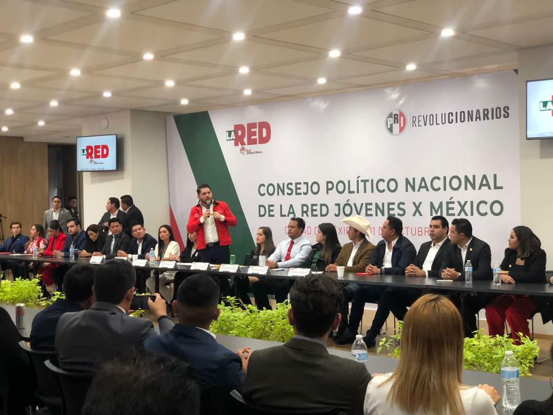 Bren_GarnicaM's tweet photo. El día de hoy se llevó el Consejo Politico Nacional de la @LaRedOficialMx encabezado por el presidente @CarlosGMancilla y la secretaria general @KarlaAyalaVi ante la presencia del Dip. @PabloAnguloB , acordamos seguir construyendo por la juventud mexicana
#SomosRed #GeneracionAMC https://t.co/eQ5nbBdeum