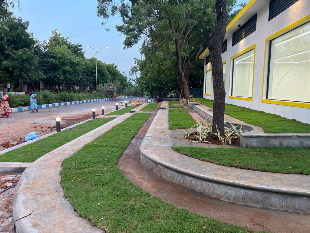 SALEMSHARAVANAN's tweet photo. The new departmental store for the engineering college near ready. Launching soon: ‘Variyar Mart II’ @ #VMKVEC. Will be a very convenient amenity for the thousands of students and staff in the large campus. #VMRF #VinayakaMissions #Variyar #KVSTAR https://t.co/p6rSerzgqd