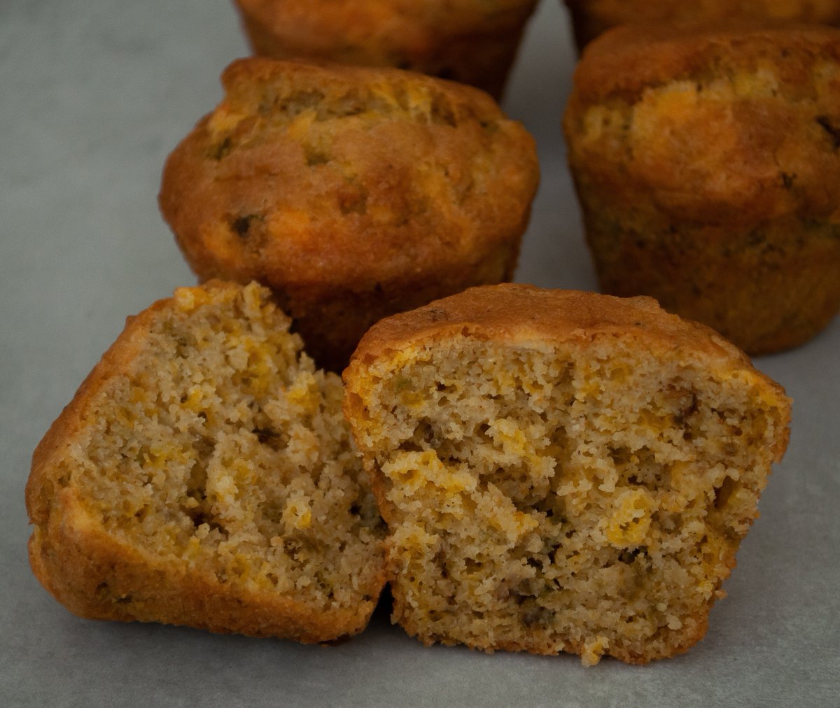 Stop by this weekend to get your favorite summer pastries while you still can, and get ready for new goodies next week!
Cheddar Jalapeño Cornbread Muffin
Pumpkin Scone
Chili Jack Scone
Stuffing Scone
and
Chocolate Hazelnut Cheesecake