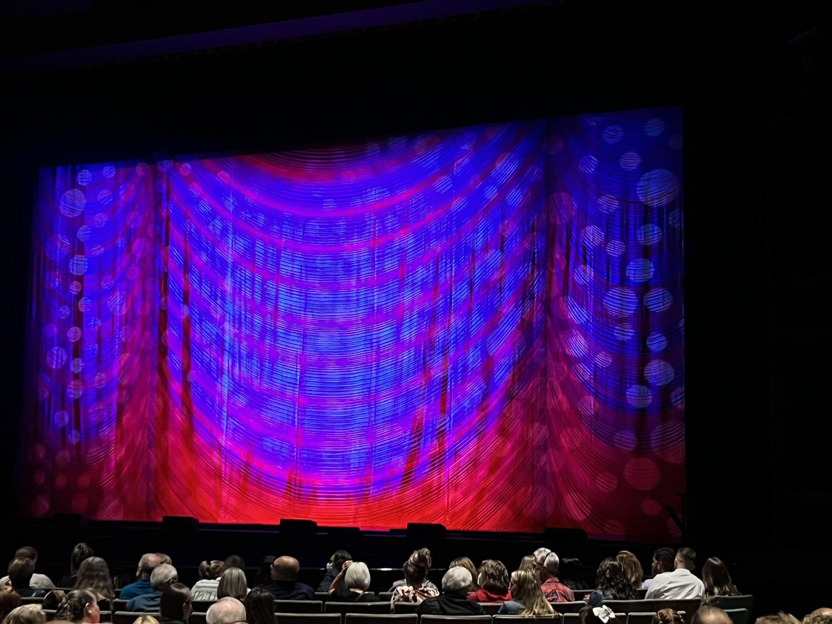 rpoole23's tweet photo. Almost time for the first show of the season to start!!  @PioneerTheater @hairsprayontour https://t.co/frvS6aIeIb