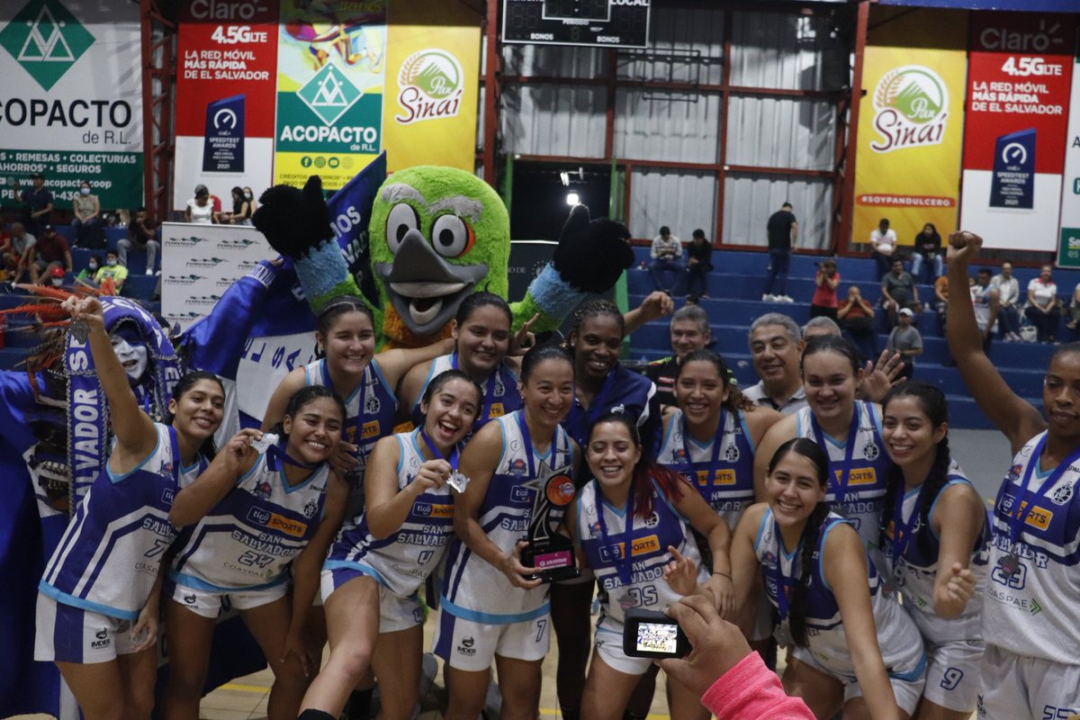 LMBF_ELSALVADOR's tweet photo. | ✨ #LMBF  #Temporada2022🏀 |
.
¡FAS FEVER CAMPEONAS DE LA TEMPORADA 2022!
.
🔥 FELICIDADES A TODOS LOS AFICIONADOS DE FAS FEVER POR UN NUEVO TÍTULO 🔥
. https://t.co/IfVoIRB7fi