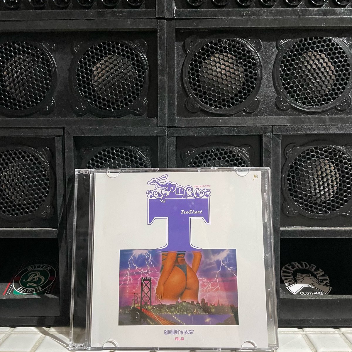 BITTERDARTS's tweet photo. Now playing💿
『NIGHT&BAY vol.14』
MIXED by TEE-$HORT
BITTER DARTS
青森県青森市古川1-18-16
017-775-7069
https://t.co/4rcN6H9MEq
#mixcd #teeshort #nightandbay #hiphop #streetfashion #streetwear #streetstyle #bitterdarts #aomori #japan https://t.co/Vy5fIzbRVk
