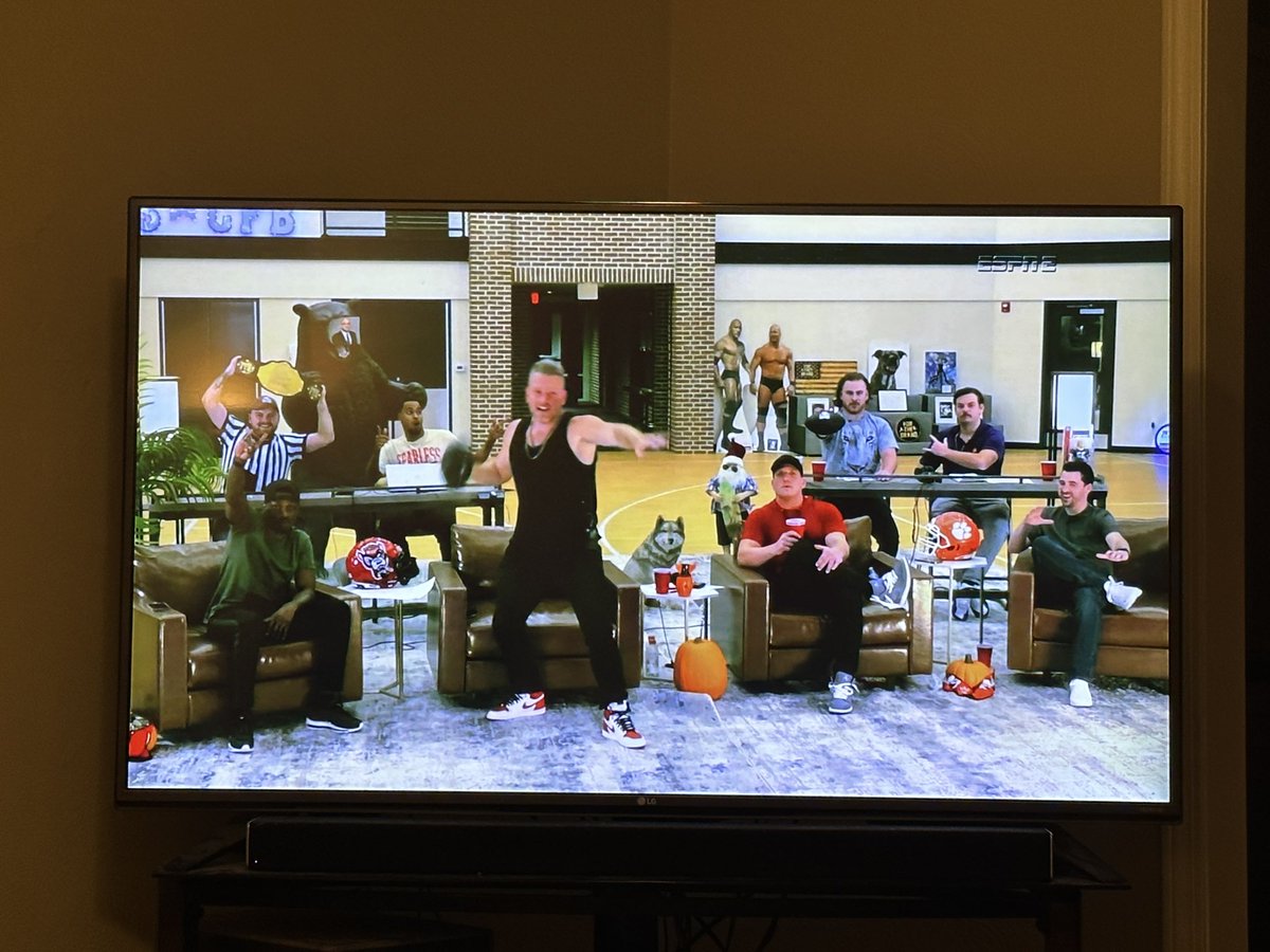 CMartinEnt's tweet image. #PMSCFBESPN2 @djrambis give it another shot?