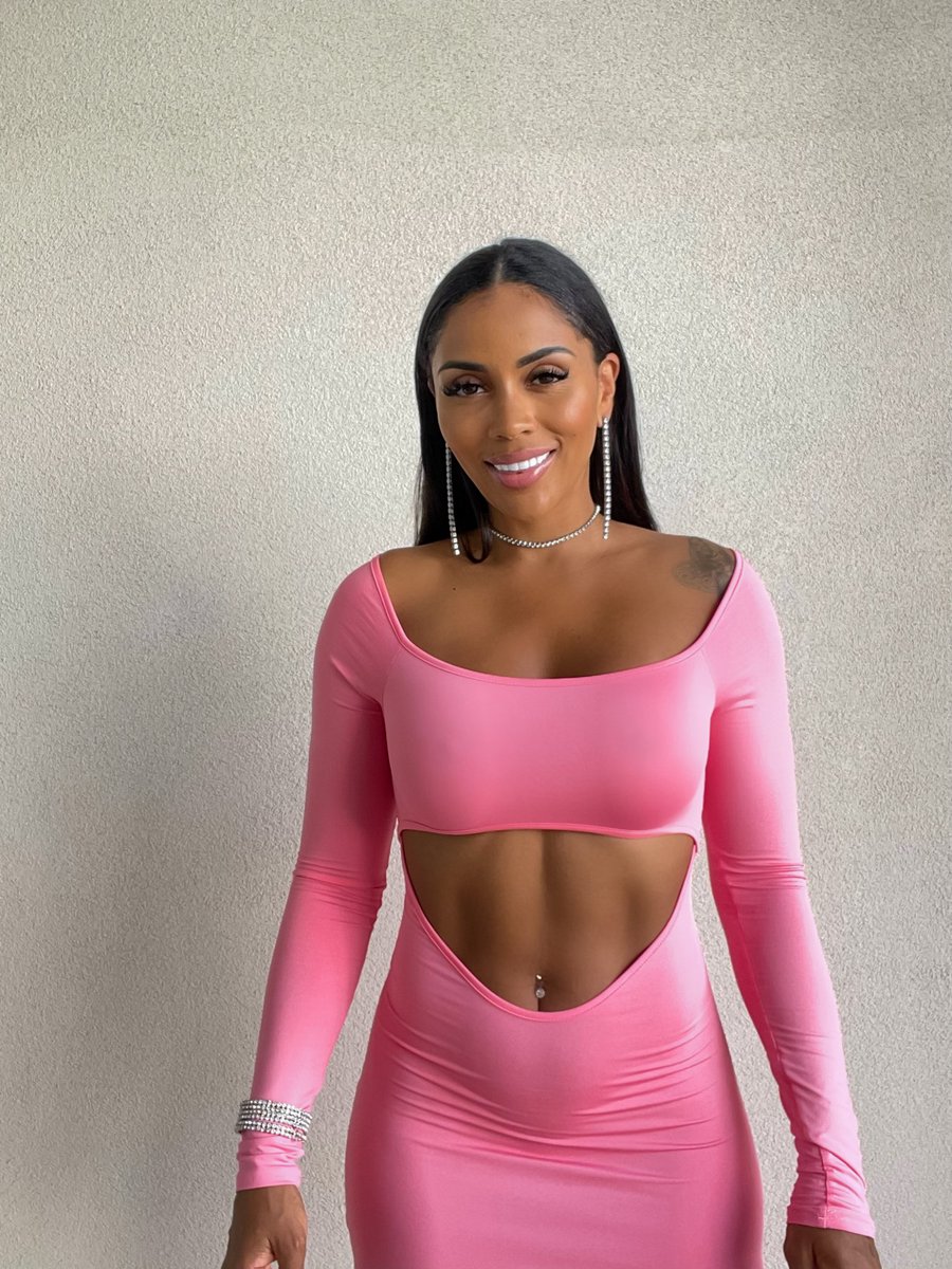 SaltyVee_'s tweet photo. She is clothed with strength and dignity, and she laughs without fear of the future. 
- Proverbs 31:25 https://t.co/C3ZUwJrrm4