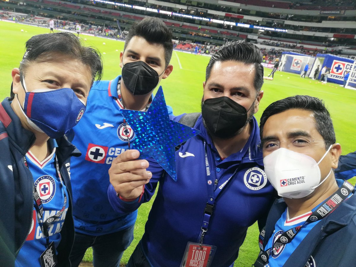 saenz_geo's tweet photo. Lss foto de la noche 🏟️ https://t.co/XDhCnSnO1o