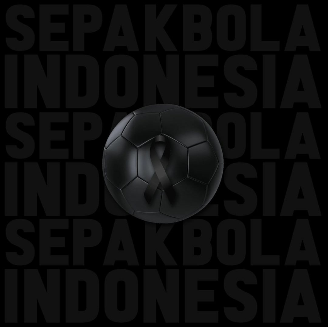 Duka cita mendalam dari kami atas tragedi yang terjadi di stadion Kanjuruhan semalam. Semoga seluruh korban yang meninggal husnul khatimah, dan keluarga yang ditinggalkan diberikan ketabahan dan kesabaran.
[cr. picture: <a href="/YogaPHB/">Yoga Sundana Perkasa</a>]