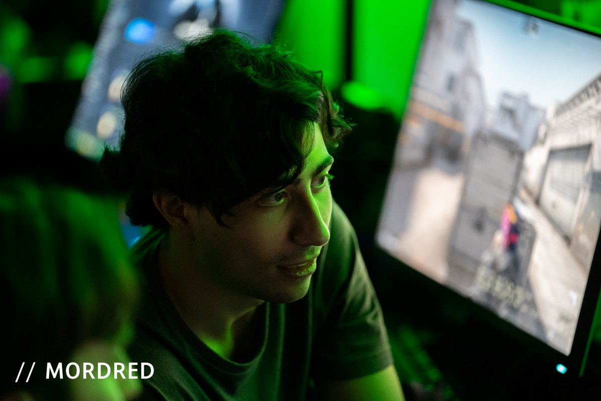 MordredXYZ's tweet photo. Some of my favourite shots from Day 1 of @EsportsOpsAU @dfragtv Clash of Rivals Spring! (More to come!)

I'm actually loving the lighting situations I got to work with at @FortressMelb! Definitely made for some unique shots I haven't done yet.

I'm heading on in for Day 2! Lesgo! https://t.co/9g0E2MrRhf