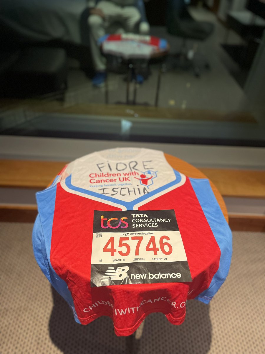 FraFiore82's tweet photo. Thank you #childrenwithcanceruk for giving me the opportunity to run @LondonMarathon and raise money for such an important cause. You can still donate if you can 🙏🏻👇🏻. Thank you &amp; best of luck to all the amazing runners.  #WeRunTogether 

https://t.co/GSqdBmjP5l https://t.co/Sv0ljczysQ