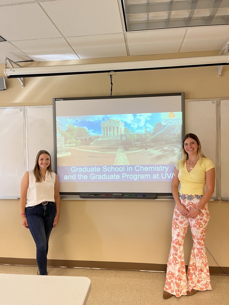 GunnoeGroup's tweet photo. Group member @zoe_gehman and @DrChawz group member @emmancookk had a wonderful time visiting Heritage University! This was part of a collaboration between @ChemistryUVA and @HUEagles to work with the students and bring chemistry to an environmental science class! https://t.co/HGSeN5lcsS