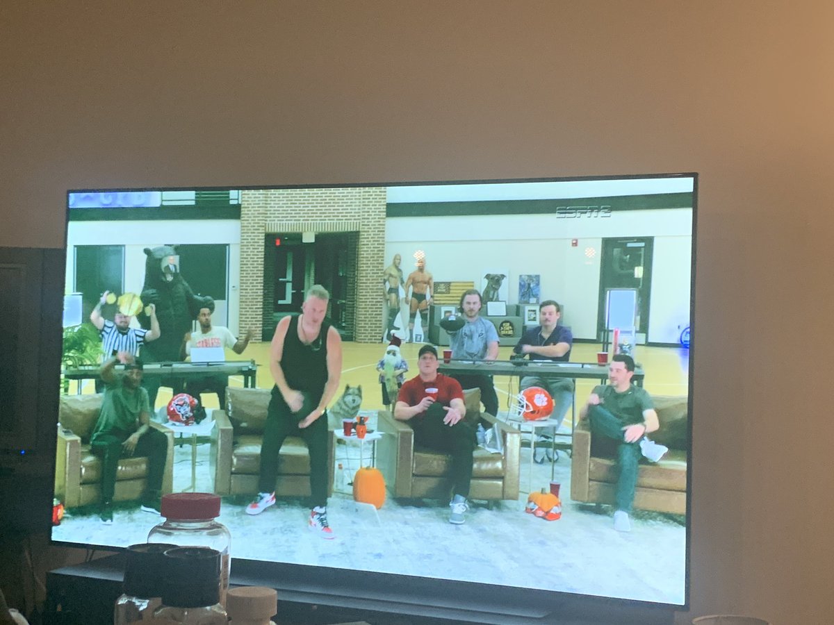 phippsr53's tweet photo. #PMSCFBESPN2. You guys are awesome for all of the great donations! https://t.co/LqzoESBk90