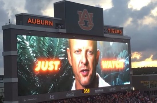 hughdelendaest's tweet photo. "You're not going to blow another 3 score lead, are you, Bryan?"

Bryan: https://t.co/TpHwkOQie1