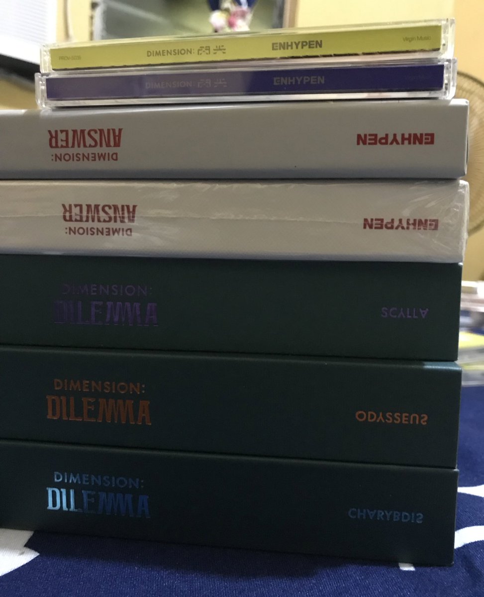 jaywonnoona's tweet photo. free claim enhypen unsealed albums 

— first come first serve basis
— please claim only if you have no album and have no means to purchase one
— pf (30) + sf handled by winner 
• no gcash payments, sco only

decluttering since we don’t have enough space already🫶🏼 https://t.co/BExIC86D3S