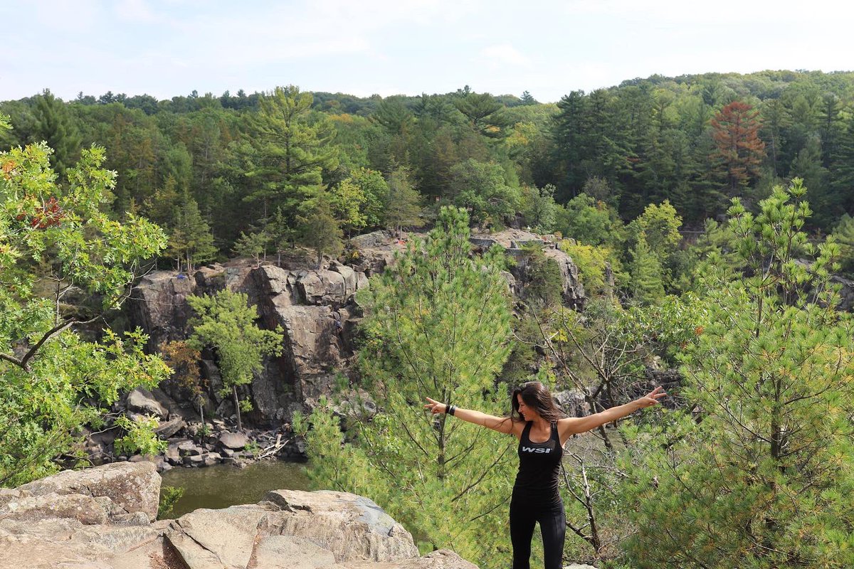 SoulsThatShine's tweet photo. Big thanks to @wsisports for an amazing adventure &amp; photoshoot!  📸 ✌🏼Promo Code: AZAL10 ✨Performance gear for all your lifestyle activities…made in USA ����🇸 https://t.co/aQYc2PPPX2 #outdoors #fall #hiking #america #dogmodel #peaceofmind #wsimodels https://t.co/OPldlHXk3A