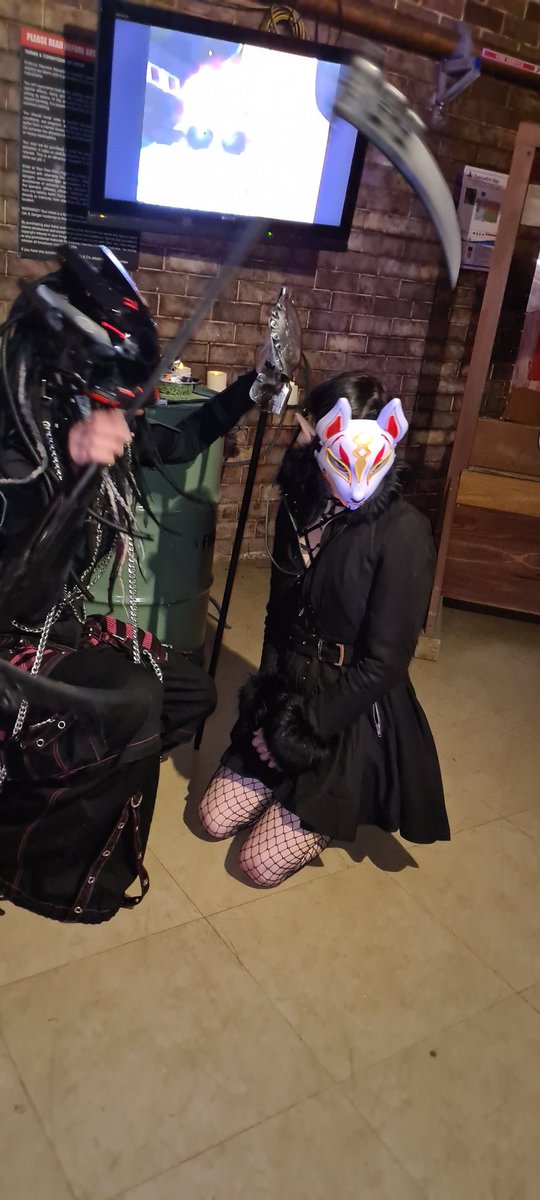 PixiDaxx's tweet photo. Took an Elite Ensnarer @pitprincexx to finally catch me π didn't take long for me to succumb though π¦βοΈ #goth #trans #halloween #cyberpunk #kitsune #alien #cosplay #gothgirls #spooky #forcedincubation #forcedimpreg #alt #nonbinary #xenogender #xenomorph #roleplay #kink #rp https://t.co/27yRKRCpof