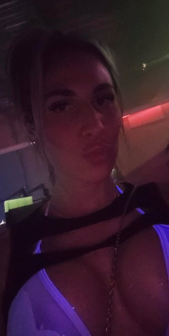 I love techno music and big boobs!✨️#afterdarkevent #electro #partygirl #afterhour #onlyfans #hotgirl<a href="/tag/afterdarkevent"class="tags">#afterdarkevent</a><a href="/tag/followme"class="tags"><span>#followme</span></a><a href="/tag/like"class="tags"><span>#like</span></a><a href="/tag/boobs"class="tags"><span>#boobs</span></a><a href="/tag/hotgirl"class="tags"><span>#hotgirl</span></a><a href="/tag/afterhour"class="tags"><span>#afterhour</span></a><a href="/tag/partygirl"class="tags"><span>#partygirl</span></a>